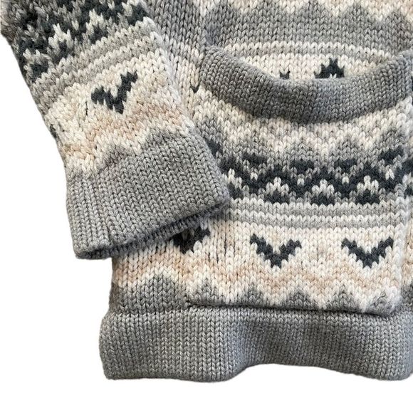 Carve Designs Gray and Cream Patterned Cardigan - Picture 7 of 14